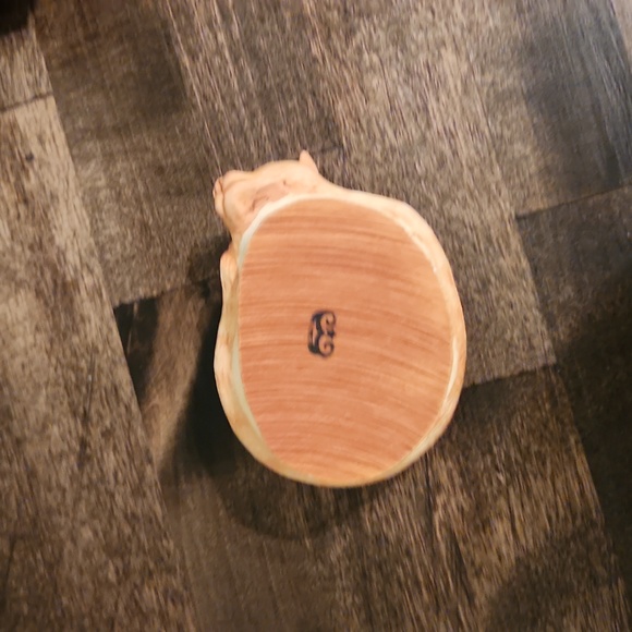 Harmony Kingdom "Rather Large Friends" trinket box - Picture 8 of 10